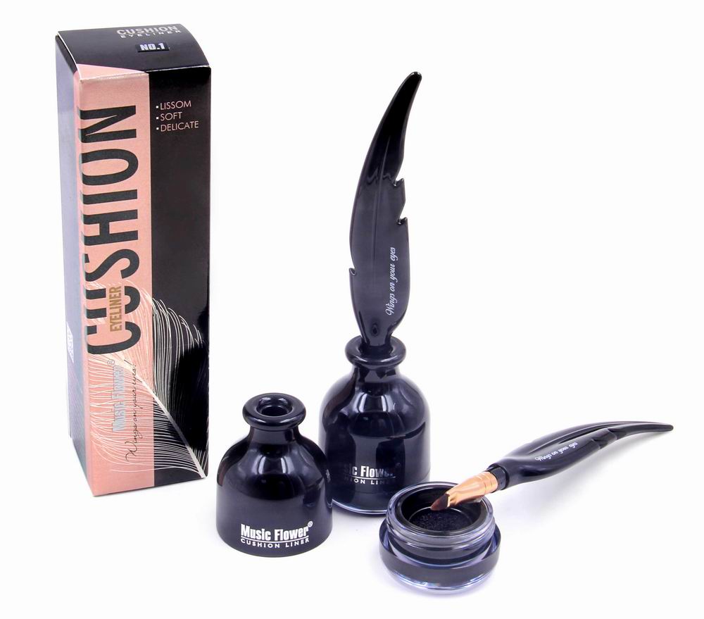 MUSIC FLOWER COSHION EYELINER M5042